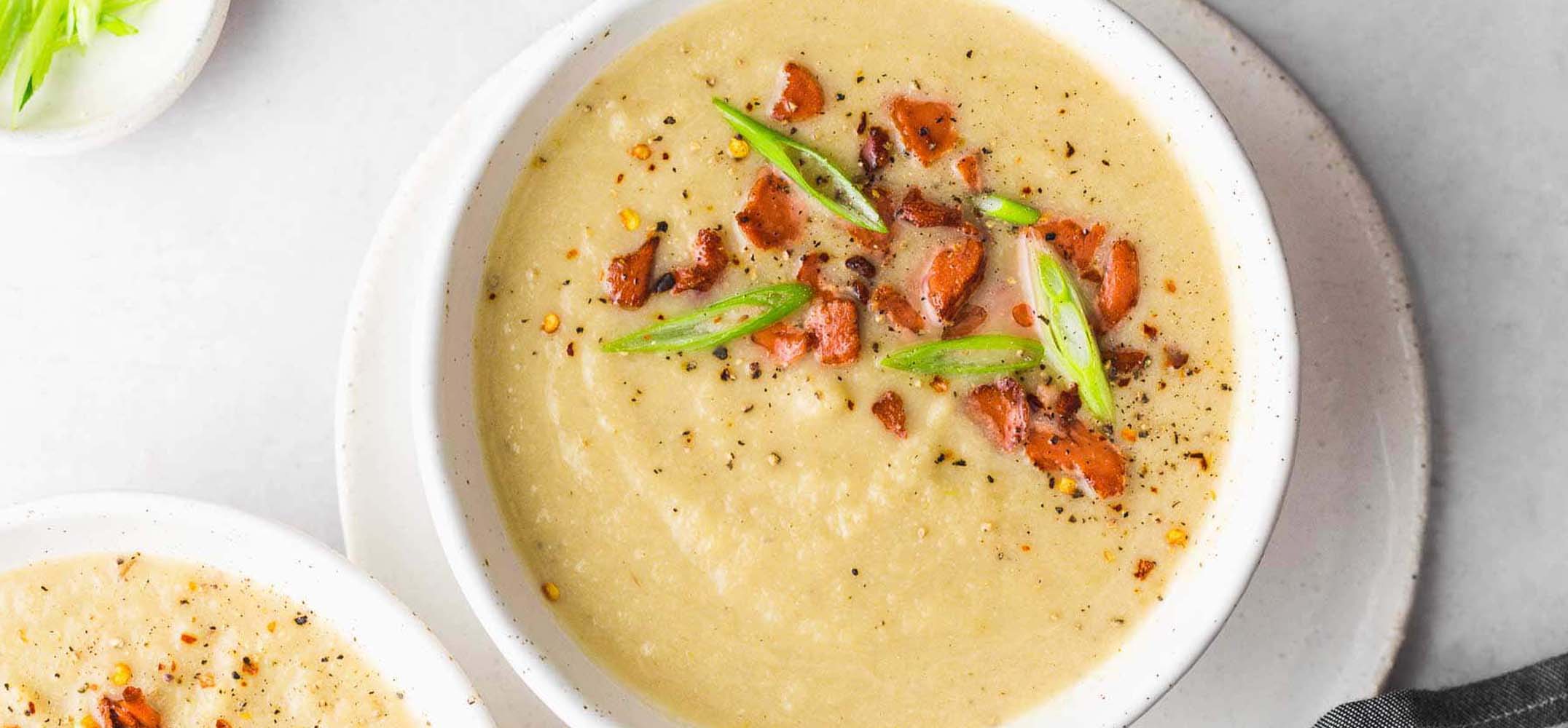 Slow Cooker Cauliflower & Leek Soup